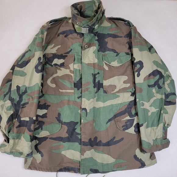 Vtg US Army Woodland Camo Cold Weather M65 Field Jacket Medium Regular Hooded - Picture 1 of 13
